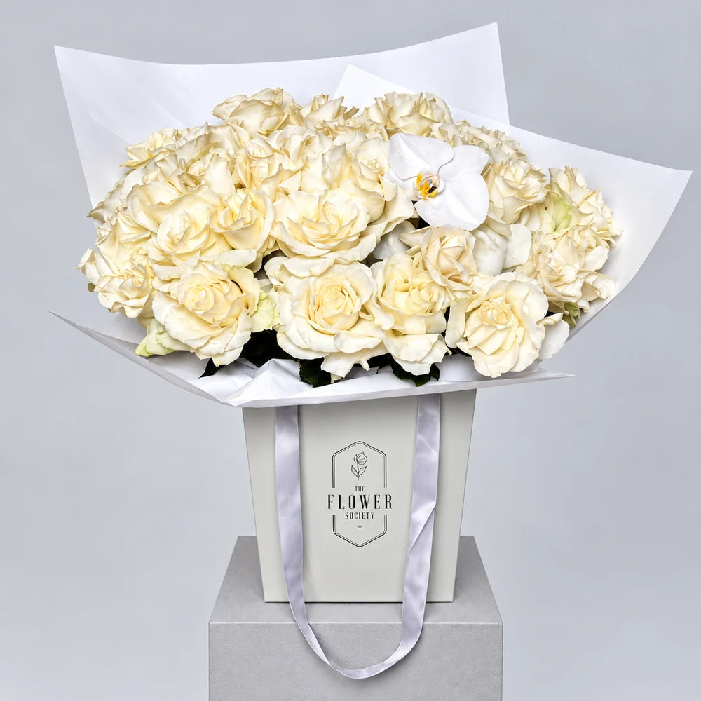 WHITE ROSES BOUQUET