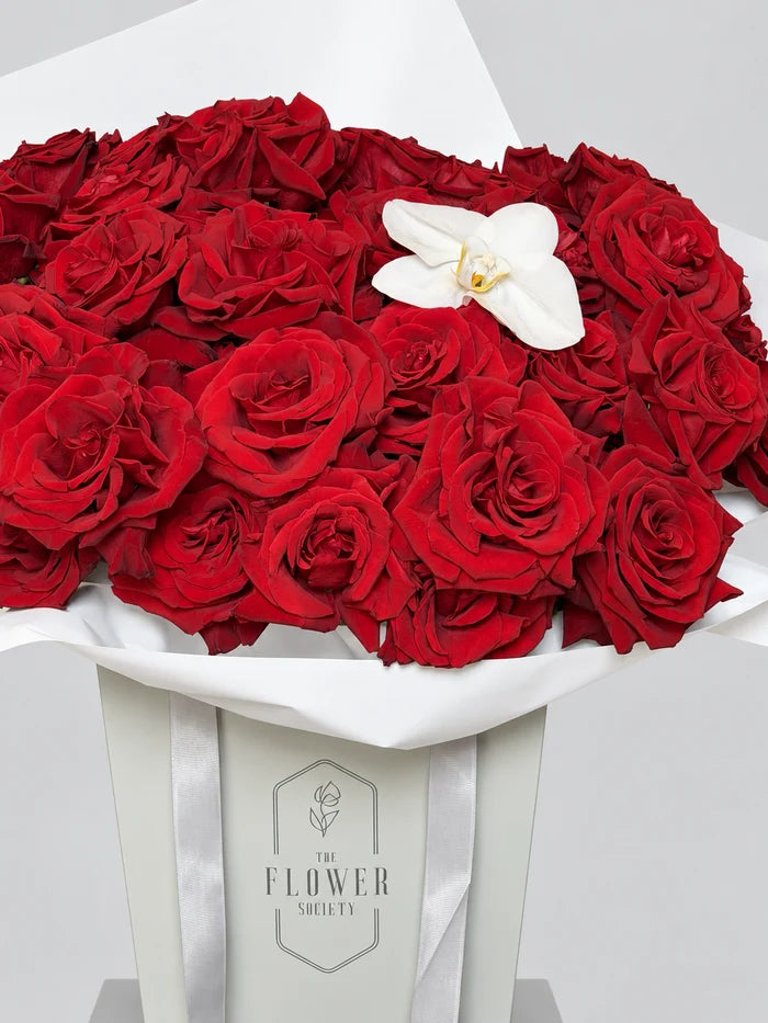 RED ROSES BOUQUET
